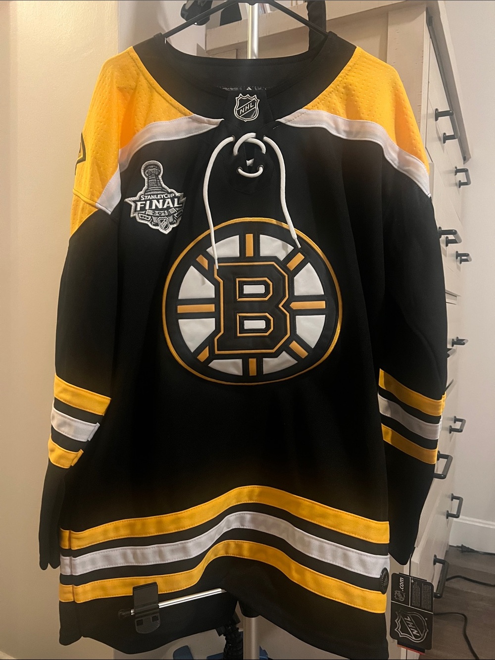Boston Bruins Milan Lucic customized jersey